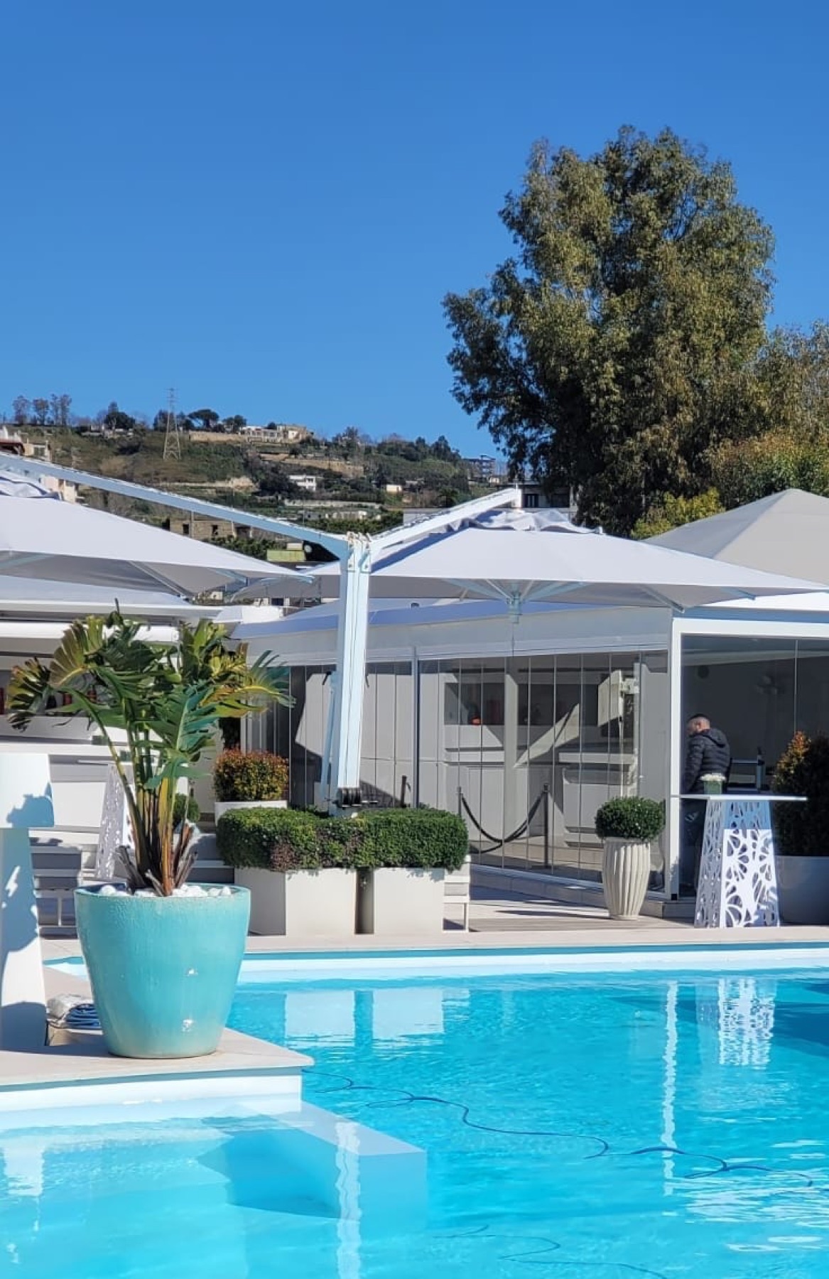 Allestimento con vasi e fioriere Faraone Vasi a Napoli - progetto 7